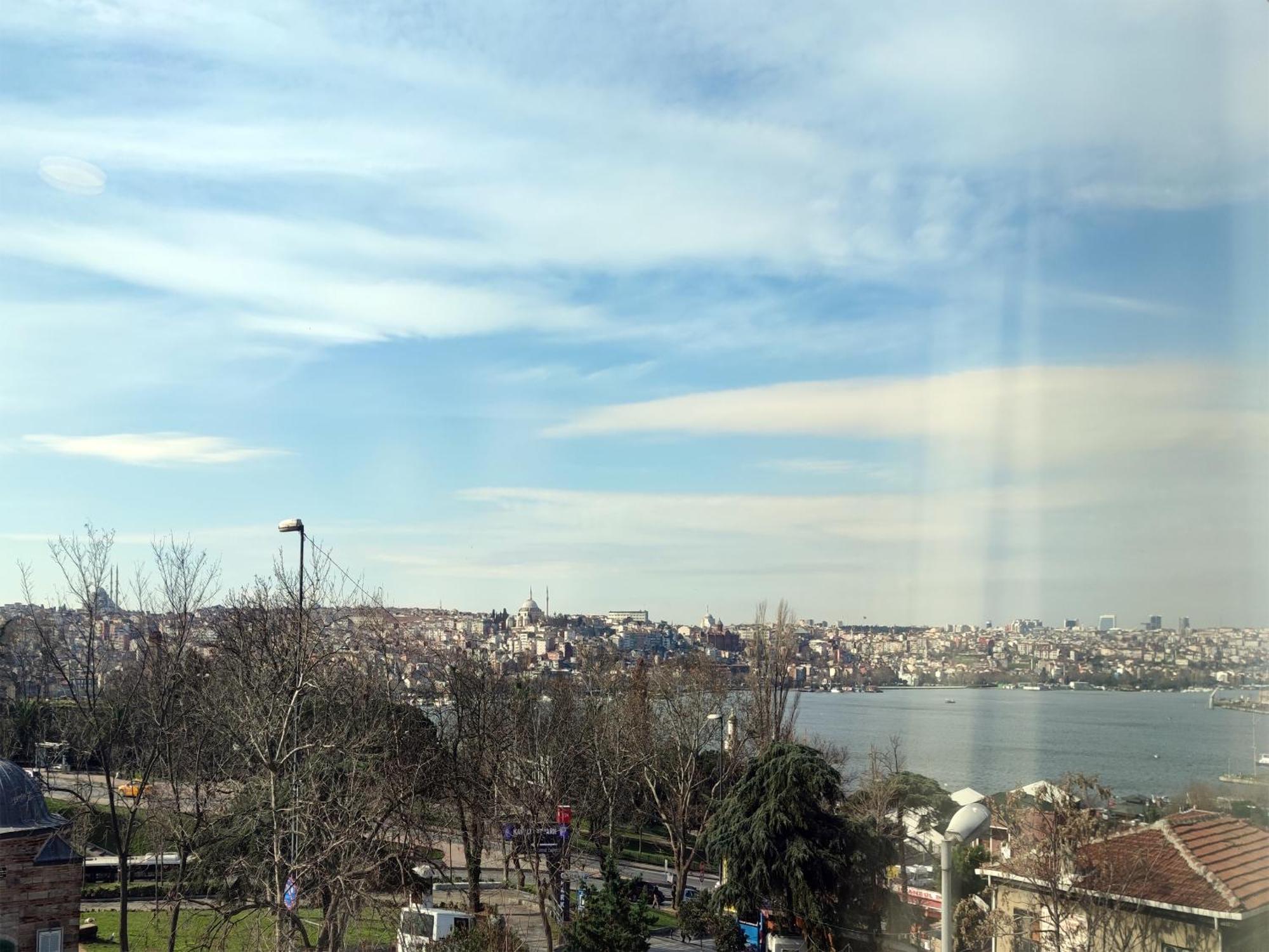 Galata Отель